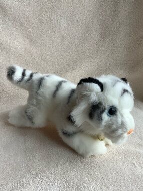 Miyoni by Aurora White and Gray Striped Plush Tiger 2015 Stuffed Animal Toy